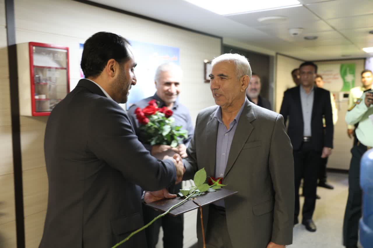 تقدیر از مدیرعامل موسسه در هفته نیروی انتظامی